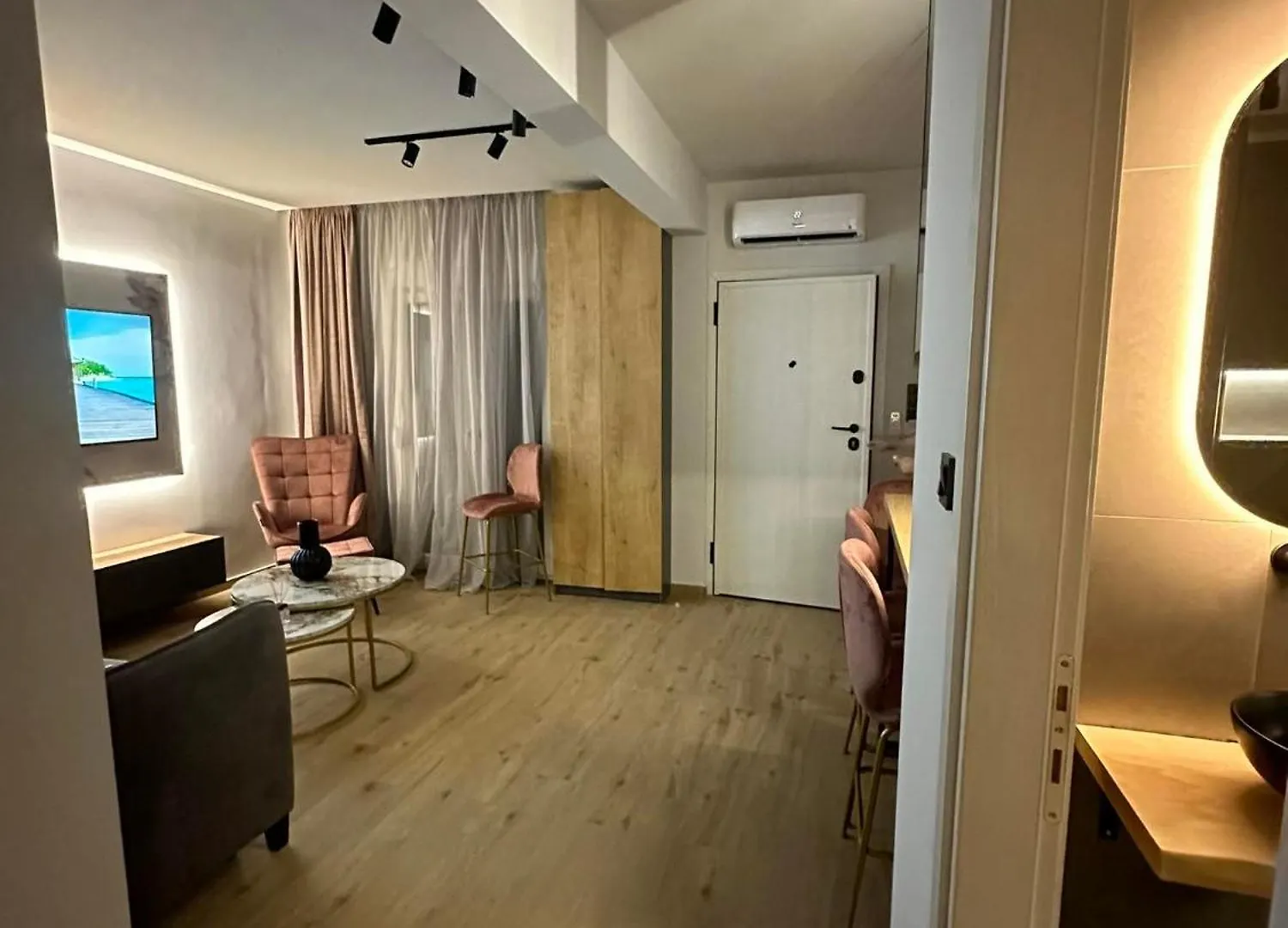 Apartament Cozy Mood By Little Helen Peraía 0*,